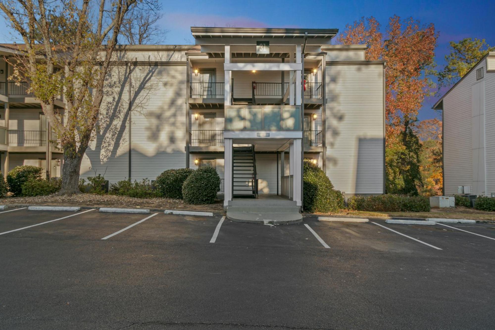 Halsten At Vinings 3114 Spacious 1 Bed 1 Bath Apartment