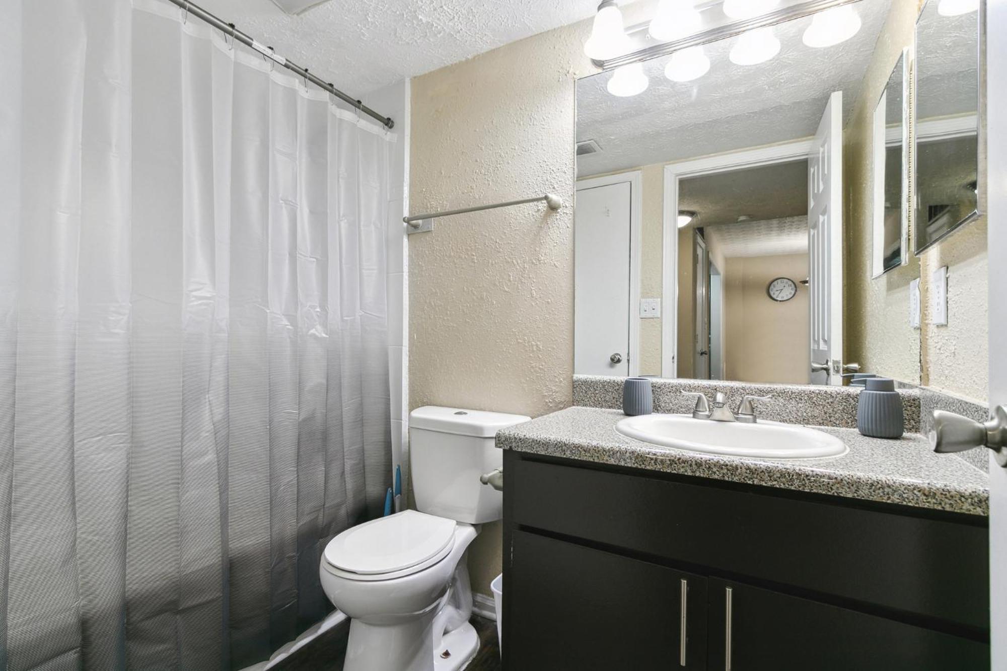 Halsten At Vinings 3114 Spacious 1 Bed 1 Bath *